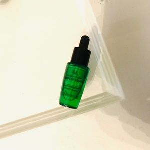 The Body Shop Drops of Youth